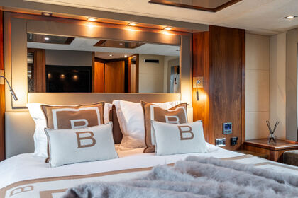 Чартер Моторная яхта Sunseeker Predator 64 Хельсинки