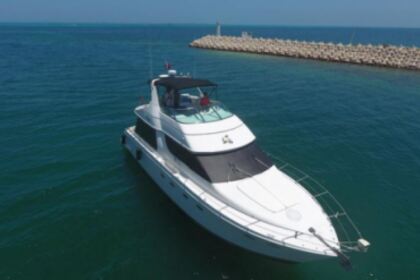 Charter Motorboat Carver 55 Cancún