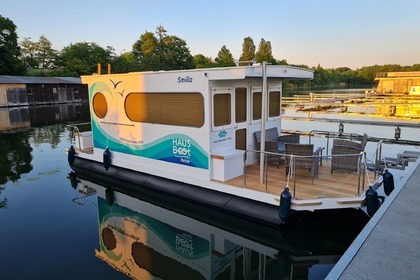 Hire Houseboat Hausboot Kompakt Neuruppin