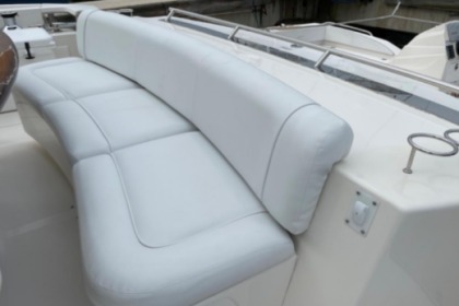 Hire Motorboat Sea Ray 60 sundancer Fajardo