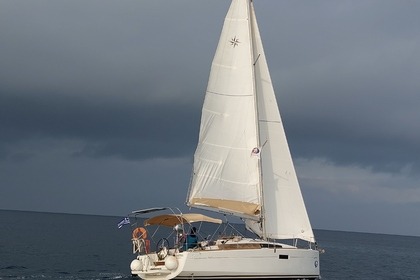 Charter Sailboat JEANNEAU SUN ODYSEY 349 Nea Peramos