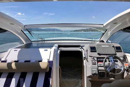 Charter Motorboat Azimut AZ34 Zürich