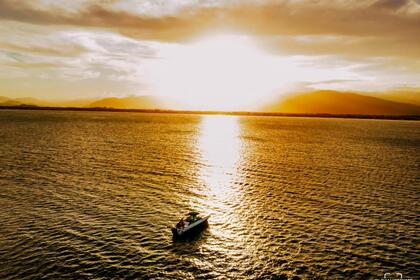 Miete Motorboot Ecomariner ALfa 300 Enseada da Pinheira