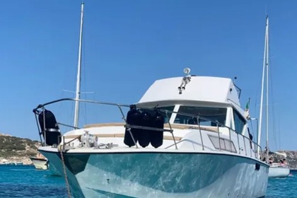 Location Bateau à moteur Chris Craft Chris Craft Corvette 37 La Maddalena