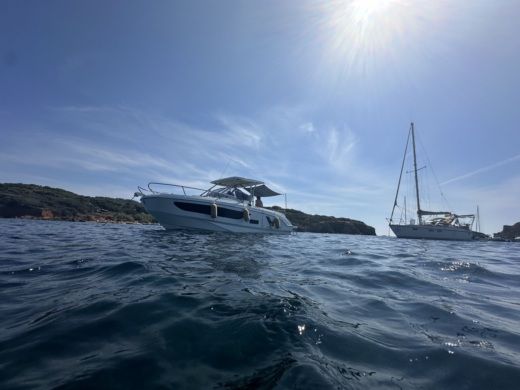 Τουλόν Motorboat Beneteau Flyer 9 alt tag text