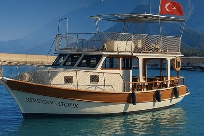 Charter Motorboat Birchwood a Antalya