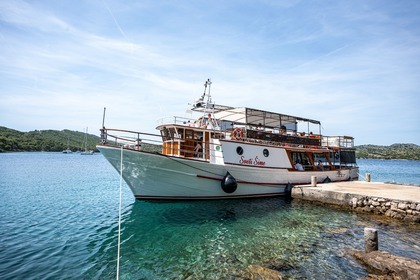 Hire Motorboat Betina shipyard - Zadar