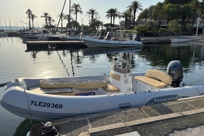 Hyra båt Motorbåt Capelli Tempest Cavalaire-sur-Mer