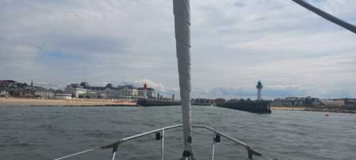 Deauville Sailboat JEANNEAU SUN FAST 39 alt tag text