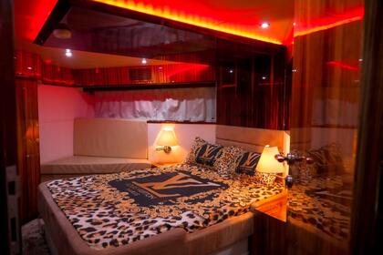 Alquiler Yate a motor Alshali 2014 Marina de Dubái