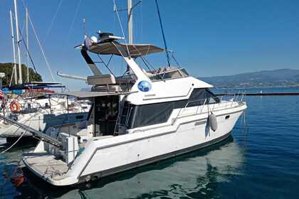 Hire Motorboat Carver 37 fly Aeolian Islands