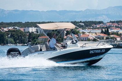 Miete Motorboot Quicksilver Activ 605 Sundeck Zadar