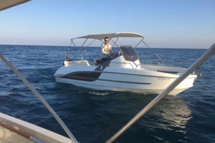 Hire Motorboat BENETEAU 6.6 FLYERDECK Torrevieja