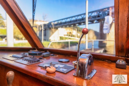 Aluguel Lancha Nani Diesel 74.12 Kw Castelo de Paiva