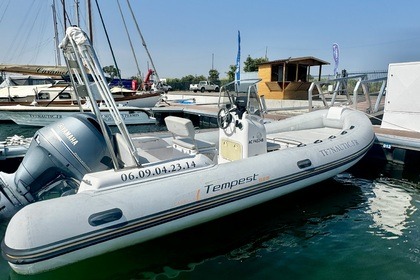 Miete RIB Capelli Tempest 625 easy Sète