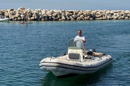 Hyra båt RIB-båt Bombardier Bombardier Marseille