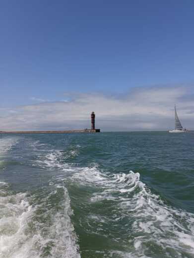 Dunkirk Motorboat Guy marine Evada600 alt tag text