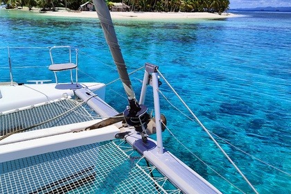 Hire Catamaran Lagoon 400S2 San Blas Islands