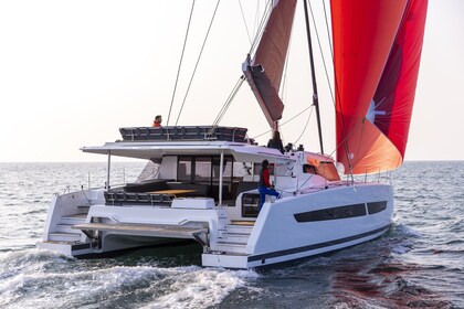 Location Catamaran Fountaine Pajot Fountaine Pajot Aura 51 - 5 + 1 cab. Saint-Raphaël