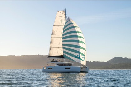Hire Catamaran  Lagoon 43 Salerno