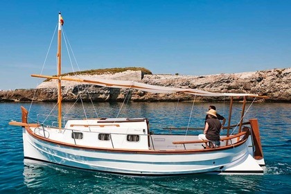 Charter Motorboat Menorquin 40 Cadaqués
