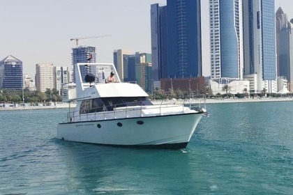 Rental Motor yacht Waseet 42 Abu Dhabi