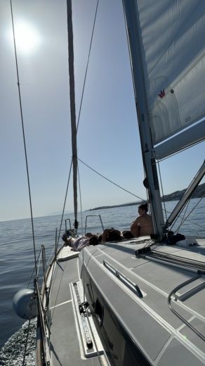 Málaga Sailboat Beneteau Oceanis 38 alt tag text