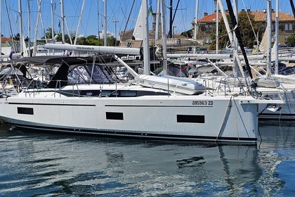 Miete Segelboot Bavaria Yachtbau Bavaria C38 Općina Zadar