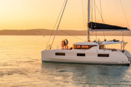 Charter Catamaran Lagoon Lagoon 46 Salerno