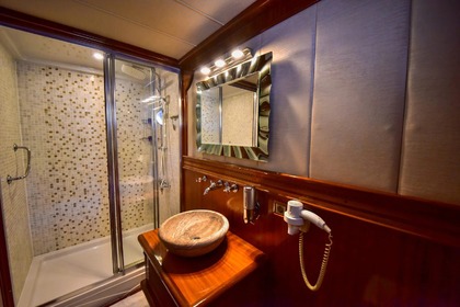 Чартер Парусная яхта QUEEN ATLANTIS Motorsailor Мугла