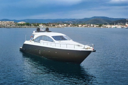 Miete Motoryacht Aicon 72 Saint-Tropez