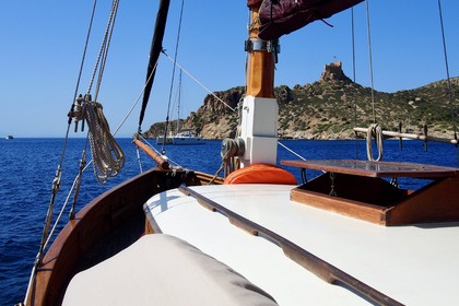 Charter Sailboat Zulani Voilier Unique Beaulieu-sur-Mer