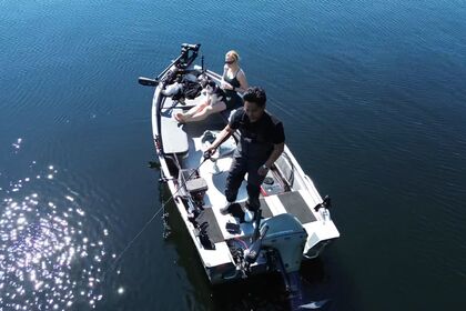 Charter Motorboat Qwest R450 Amsterdam