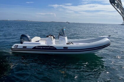 Aluguel Semi Rígido Cantieri TEMPEST 630S Locmariaquer