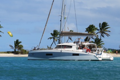 Location Catamaran STGI Aventura 43 Le Marin