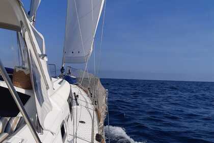 Location Voilier Beneteau Oceanis 38.1 Le Verdon-sur-Mer
