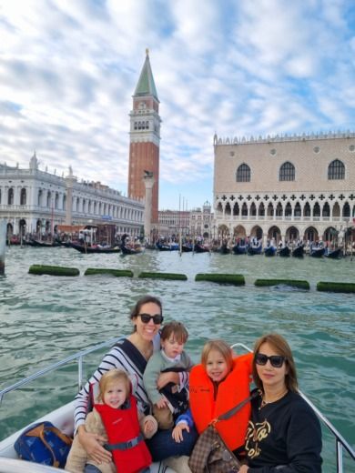 Venice Motorboat Private boat tour Venice Colibrí alt tag text