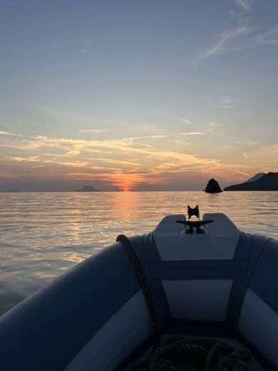 Liparischen Inseln Sailboat Macwester 36 alt tag text