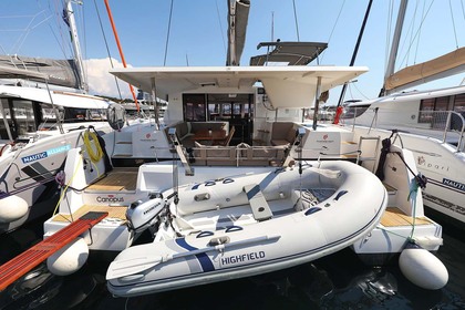 Verhuur Catamaran Fountaine Pajot Lucia 40 Marina Hramina