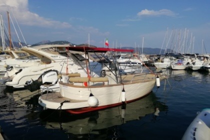Verhuur Motorboot Gozzo Iavarone Salerno