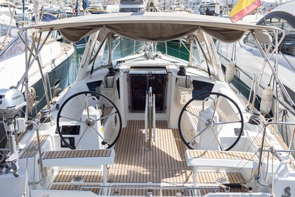 Hire Sailboat Beneteau Oceanis 35.1 Palma de Mallorca