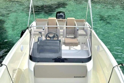Location Bateau à moteur Quicksilver OPEN ACTIV 6.75 Le Barcarès