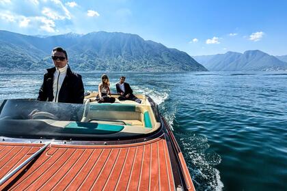 Miete Motorboot Garage custodia park Mostes 24,5 Varenna