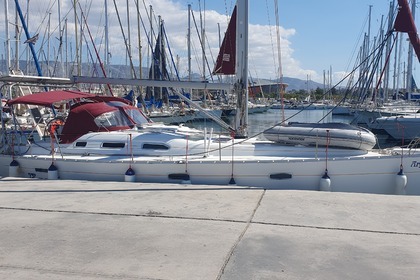 Rental Sailboat Beneteau Beneteau Oceanis 393 Clipper Athens