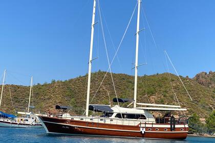 Rental Gulet Traditional Gulet with a capacity of 10 people Ketch Marmaris