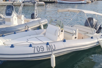 Hire RIB Marlin 18 Murter