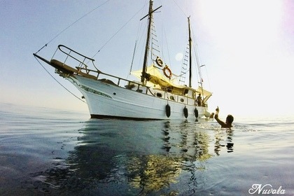 Hire Motorboat Incorvaia Motorsailer Goletta Gallipoli