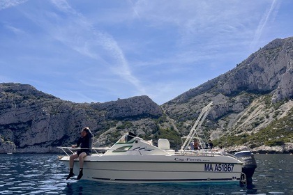 Location Bateau à moteur B2 Marine cap ferret 550 cabin cruiser Marseille
