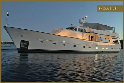 Rental Motor yacht Scheepswerf De Beer Navetta Porto Cervo
