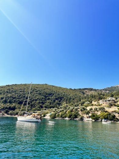 Кефало́ния Without license Poseidon Ranieri 455 alt tag text